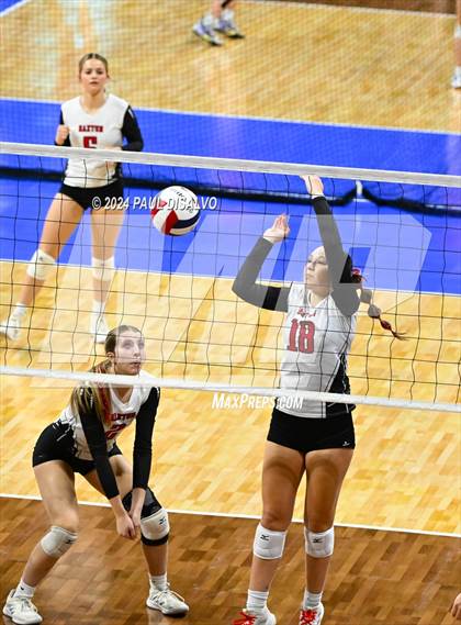 Thumbnail 2 in Del Norte vs. Haxtun (CHSAA 2A First Round) photogallery.