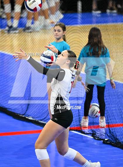 Thumbnail 1 in Del Norte vs. Haxtun (CHSAA 2A First Round) photogallery.