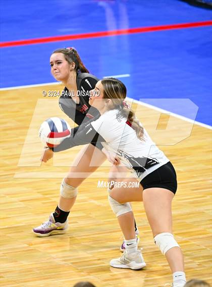 Thumbnail 2 in Del Norte vs. Haxtun (CHSAA 2A First Round) photogallery.