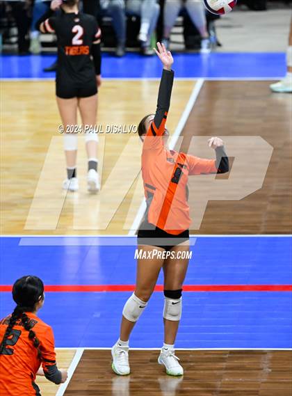 Thumbnail 2 in Del Norte vs. Haxtun (CHSAA 2A First Round) photogallery.