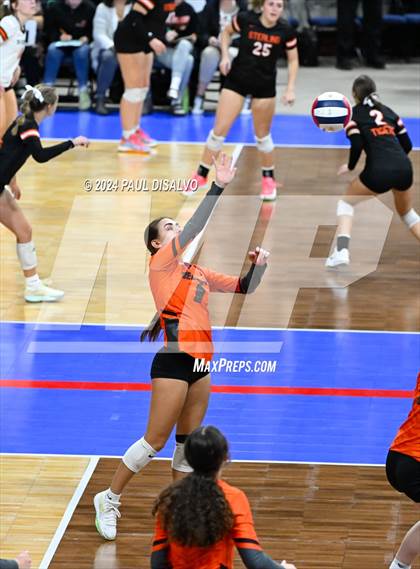 Thumbnail 2 in Del Norte vs. Haxtun (CHSAA 2A First Round) photogallery.
