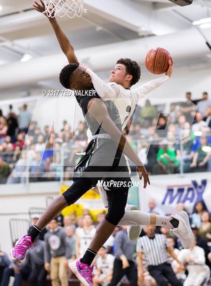 Thumbnail 3 in Moreau Catholic @ Saint Francis (CIF NorCal D2 Championship) photogallery.