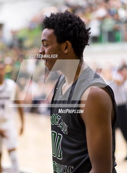 Thumbnail 2 in Moreau Catholic @ Saint Francis (CIF NorCal D2 Championship) photogallery.