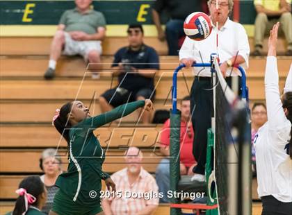 Thumbnail 2 in Irvington @ Moreau Catholic photogallery.
