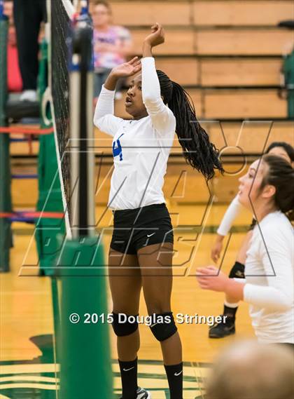 Thumbnail 2 in Irvington @ Moreau Catholic photogallery.