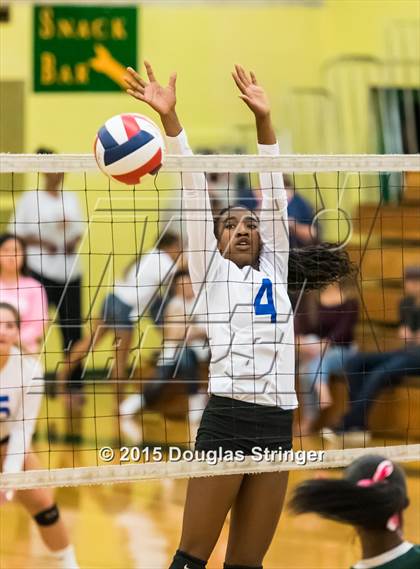 Thumbnail 3 in Irvington @ Moreau Catholic photogallery.