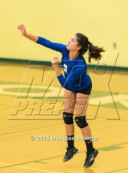 Thumbnail 2 in Irvington @ Moreau Catholic photogallery.