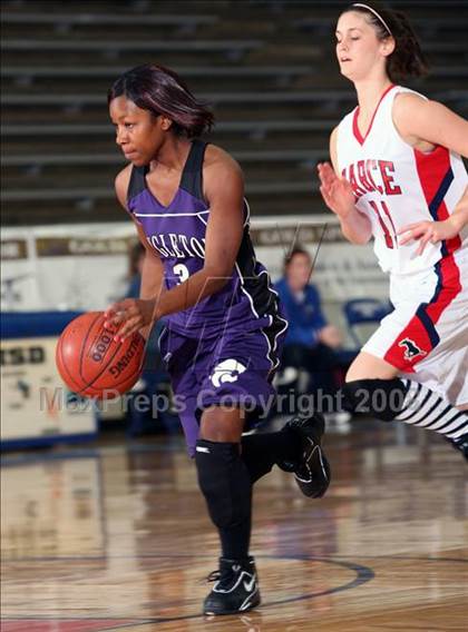 Thumbnail 1 in Angleton vs. Richardson (McDonald's Texas Invitational) photogallery.