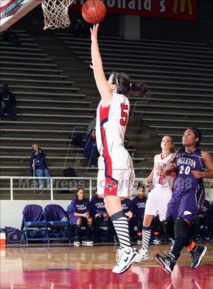 Thumbnail 2 in Angleton vs. Richardson (McDonald's Texas Invitational) photogallery.