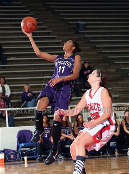 Thumbnail 2 in Angleton vs. Richardson (McDonald's Texas Invitational) photogallery.