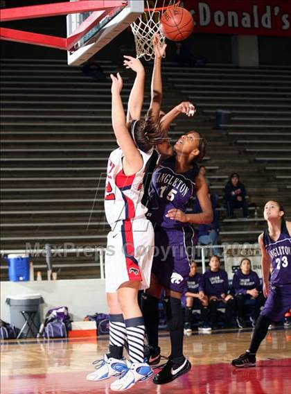 Thumbnail 2 in Angleton vs. Richardson (McDonald's Texas Invitational) photogallery.