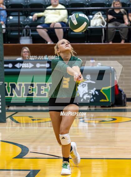 Thumbnail 3 in JV: Buna @ East Chambers photogallery.