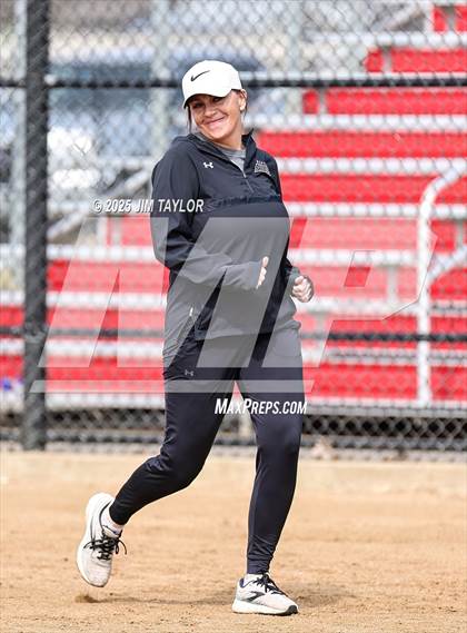 Thumbnail 3 in Graford vs Breckenridge (Mineral Wells Tournament) photogallery.