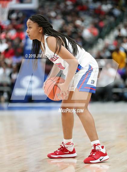 Thumbnail 3 in Duncanville vs. Sierra Canyon (Thanksgiving Hoopfest) photogallery.