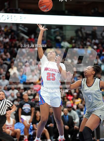 Thumbnail 2 in Duncanville vs. Sierra Canyon (Thanksgiving Hoopfest) photogallery.