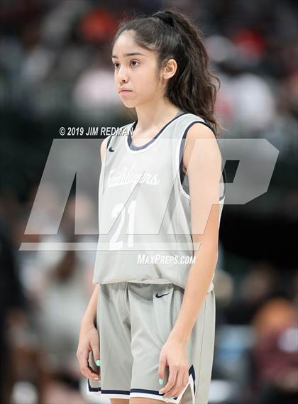 Thumbnail 1 in Duncanville vs. Sierra Canyon (Thanksgiving Hoopfest) photogallery.