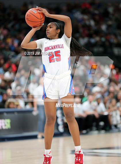 Thumbnail 1 in Duncanville vs. Sierra Canyon (Thanksgiving Hoopfest) photogallery.