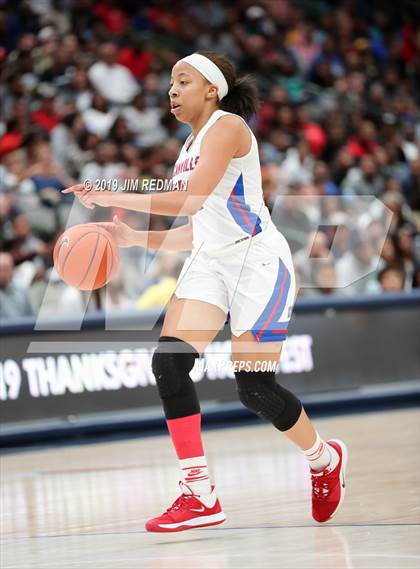 Thumbnail 3 in Duncanville vs. Sierra Canyon (Thanksgiving Hoopfest) photogallery.