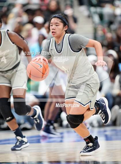 Thumbnail 3 in Duncanville vs. Sierra Canyon (Thanksgiving Hoopfest) photogallery.