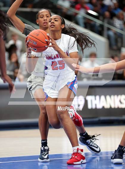 Thumbnail 2 in Duncanville vs. Sierra Canyon (Thanksgiving Hoopfest) photogallery.