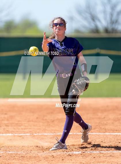 Thumbnail 2 in Stockdale vs St. Mary's Hall (Pearsall Tournament) photogallery.