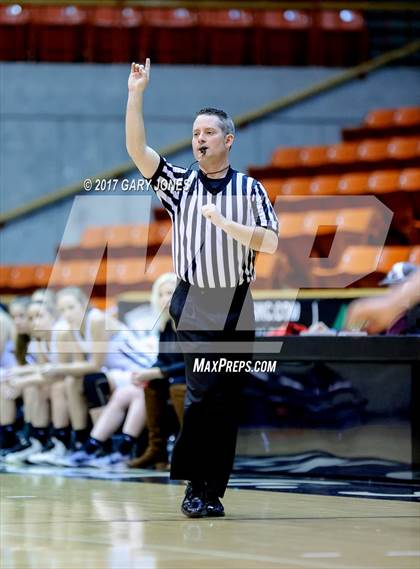 Thumbnail 1 in Victory Christian vs. Valley Christian (CIF SJS D6 Final) photogallery.