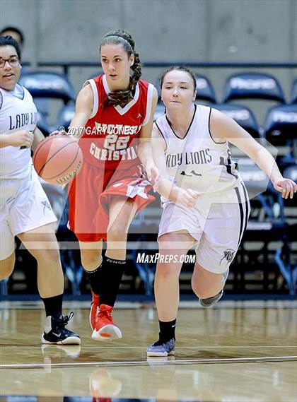 Thumbnail 2 in Victory Christian vs. Valley Christian (CIF SJS D6 Final) photogallery.