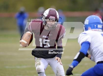 Thumbnail 3 in Sesser-Valier/Waltonville/Woodlawn vs Greenville (IHSA 3A Playoffs - First Round) photogallery.