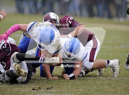 Thumbnail 3 in Sesser-Valier/Waltonville/Woodlawn vs Greenville (IHSA 3A Playoffs - First Round) photogallery.