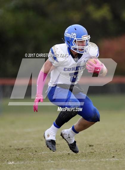 Thumbnail 2 in Sesser-Valier/Waltonville/Woodlawn vs Greenville (IHSA 3A Playoffs - First Round) photogallery.