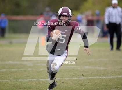 Thumbnail 3 in Sesser-Valier/Waltonville/Woodlawn vs Greenville (IHSA 3A Playoffs - First Round) photogallery.