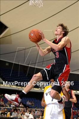 Thumbnail 3 in Verbum Dei vs Orange Lutheran (Nike Extravaganza) photogallery.