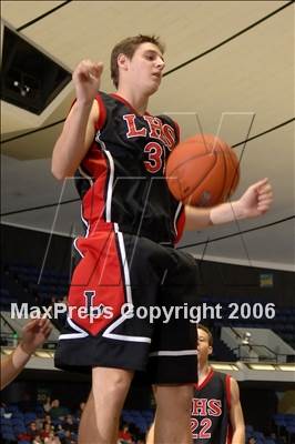 Thumbnail 3 in Verbum Dei vs Orange Lutheran (Nike Extravaganza) photogallery.
