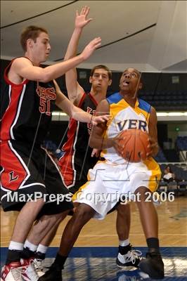 Thumbnail 3 in Verbum Dei vs Orange Lutheran (Nike Extravaganza) photogallery.