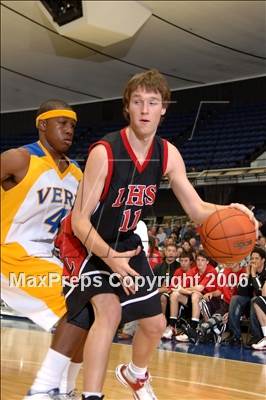 Thumbnail 2 in Verbum Dei vs Orange Lutheran (Nike Extravaganza) photogallery.