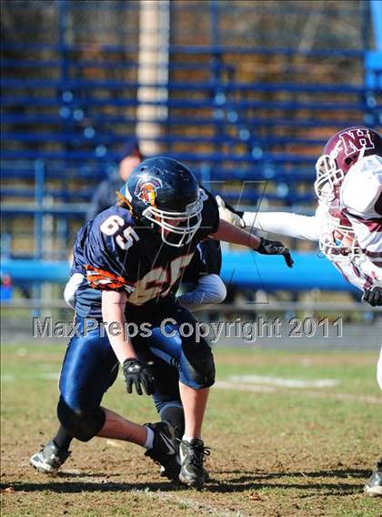Thumbnail 3 in North Haven @ Lyman Hall photogallery.