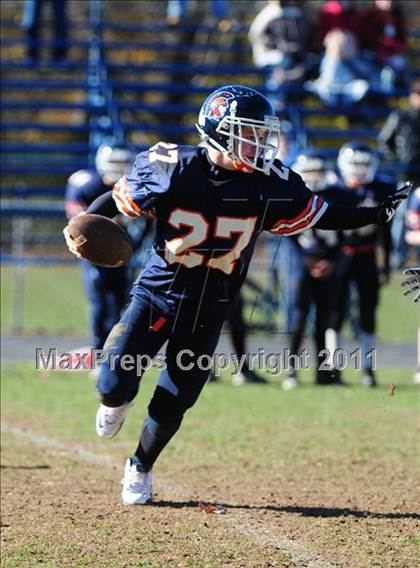 Thumbnail 1 in North Haven @ Lyman Hall photogallery.