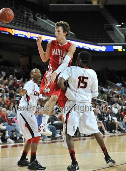 Thumbnail 1 in Mater Dei vs. Centennial (CIF Southern D1 Regional Final) photogallery.