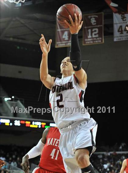 Thumbnail 1 in Mater Dei vs. Centennial (CIF Southern D1 Regional Final) photogallery.