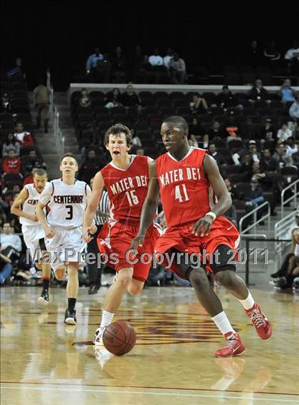 Thumbnail 1 in Mater Dei vs. Centennial (CIF Southern D1 Regional Final) photogallery.