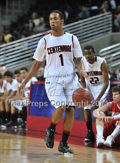 Thumbnail 1 in Mater Dei vs. Centennial (CIF Southern D1 Regional Final) photogallery.