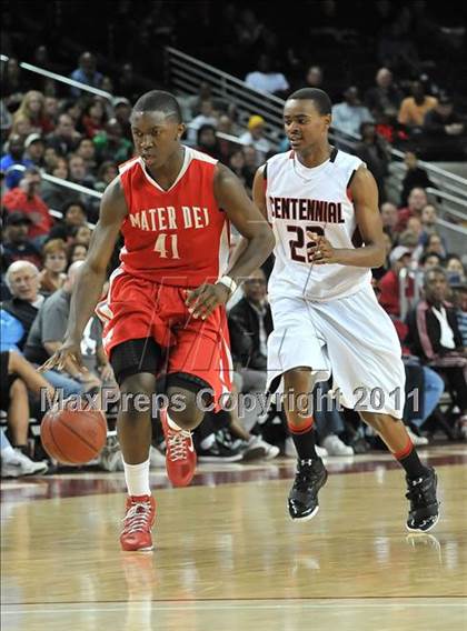 Thumbnail 3 in Mater Dei vs. Centennial (CIF Southern D1 Regional Final) photogallery.
