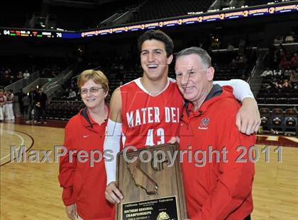 Thumbnail 3 in Mater Dei vs. Centennial (CIF Southern D1 Regional Final) photogallery.
