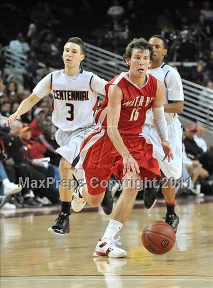 Thumbnail 2 in Mater Dei vs. Centennial (CIF Southern D1 Regional Final) photogallery.