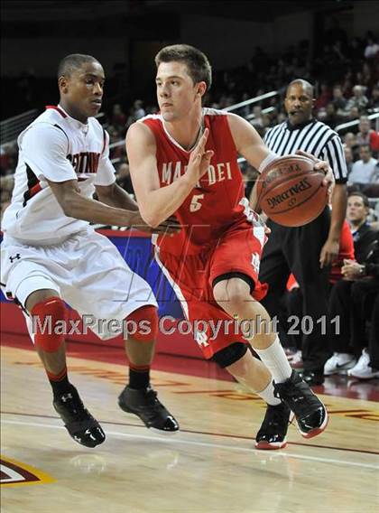 Thumbnail 3 in Mater Dei vs. Centennial (CIF Southern D1 Regional Final) photogallery.