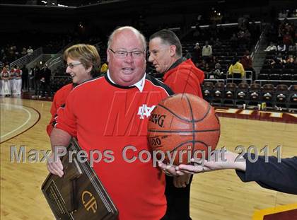 Thumbnail 3 in Mater Dei vs. Centennial (CIF Southern D1 Regional Final) photogallery.