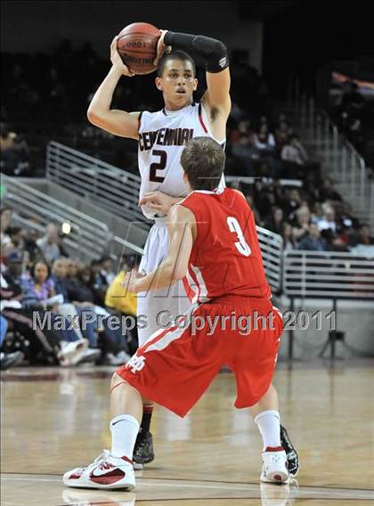 Thumbnail 2 in Mater Dei vs. Centennial (CIF Southern D1 Regional Final) photogallery.