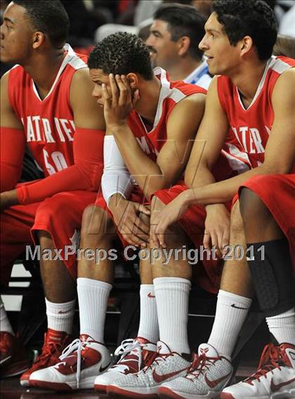 Thumbnail 3 in Mater Dei vs. Centennial (CIF Southern D1 Regional Final) photogallery.