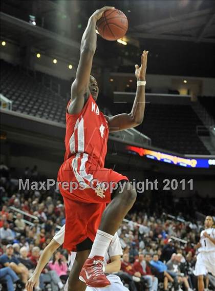 Thumbnail 3 in Mater Dei vs. Centennial (CIF Southern D1 Regional Final) photogallery.