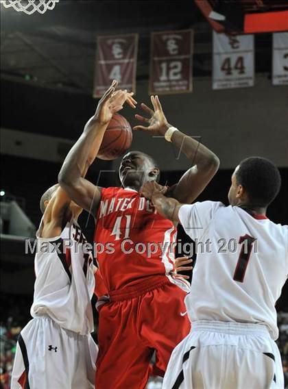 Thumbnail 1 in Mater Dei vs. Centennial (CIF Southern D1 Regional Final) photogallery.